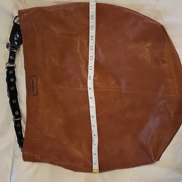 BERACAMY LEATHER TOTE - Picture 10 of 13